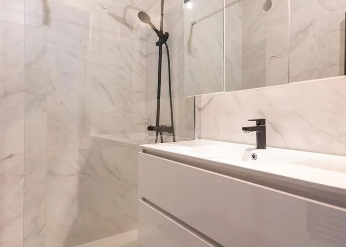 Apartamento Spacious Closeby The Sea Up To 6 People! Ostend